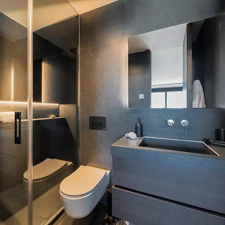 Luxury 3bed Penthouse By Slope - * Sierra Nevada