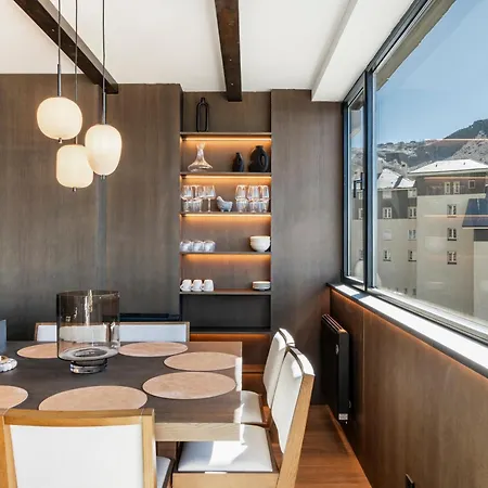 Luxury 3bed Penthouse By Slope - Apartment *