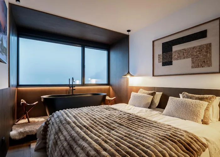 Luxury 3bed Penthouse By Slope - *