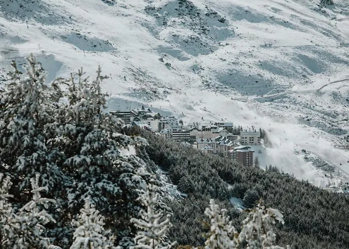 Luxury 3bed Penthouse By Slope - * Sierra Nevada